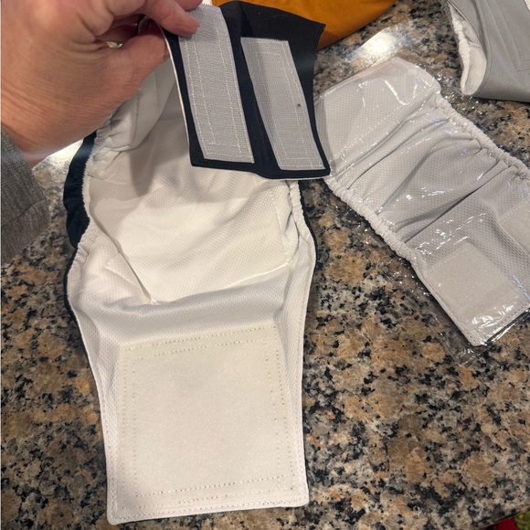 Pet Parents Washable Dog Diapers Size M – 3 Pack + Inserts | Black Gray Brown - Picture 2 of 9